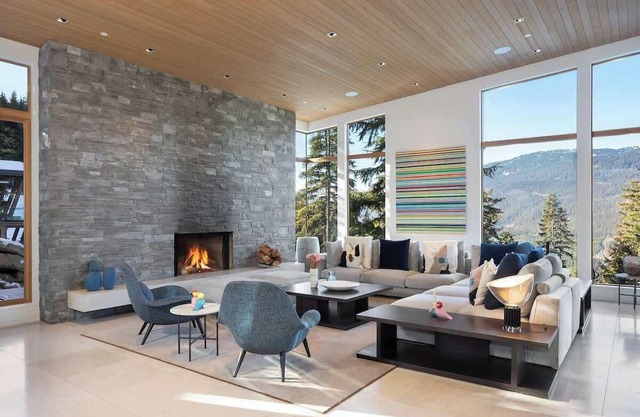 Luxury Mountain View Chalet, Jacuzzi, Media Room