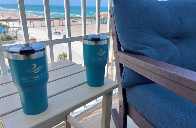 Luxury Oceanfront Condo with Gorgeous Views in Daytona Beach Shores. 4BR, 3BA