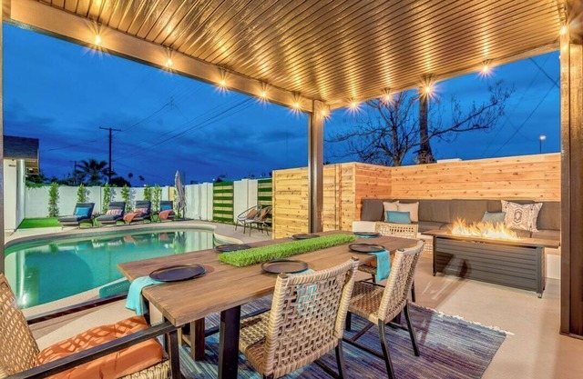 Luxury Old Town Scottsdale! Heated Pool & Jacuzzi