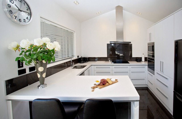 Luxury on Rutherford