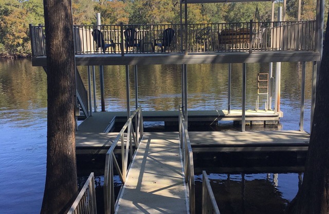 Luxury on the Suwannee