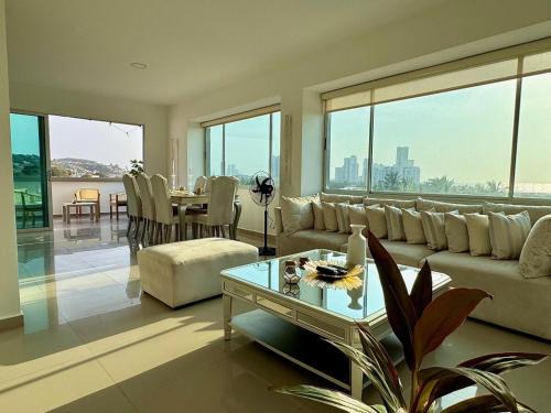Luxury penthouse cerca al mar y centro historico