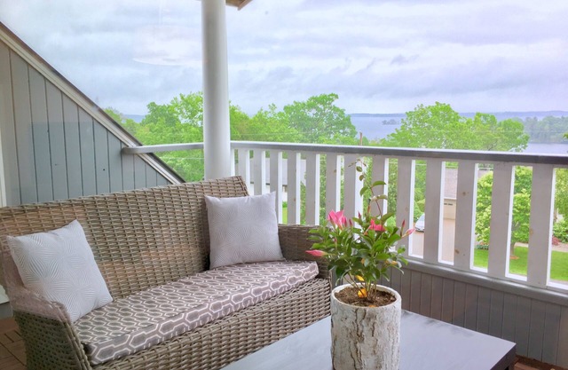 Luxury Penthouse Overlooking the 1000 Islands