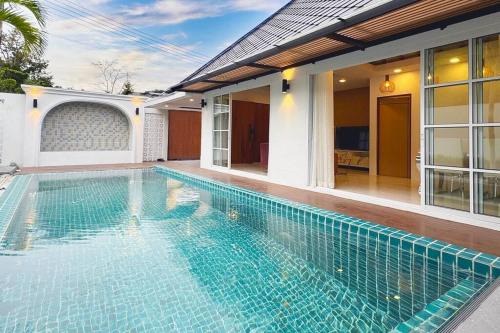 Luxury Pool Villa in Phuket