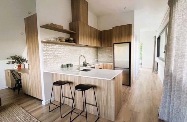 Luxury Private Apt Strowan