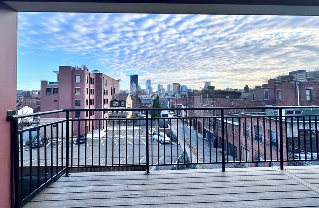 Luxury Private Boutique Hotel with CityView, Hot Tub, Free Parking