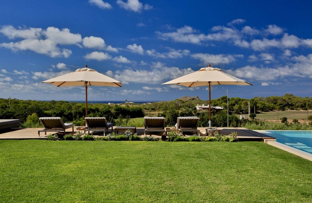 Luxury Private Holiday Villa with Garden and Views, Ibiza Villa 1002