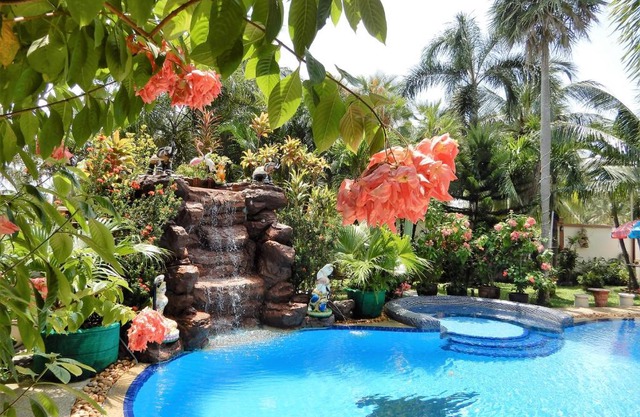 Luxury Private Villa Near Pattaya Thailand