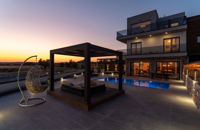Luxury Rhodes Villa | 3 Bedrooms | Villa 6.3 | Great Sea Views | Jacuzzi |.