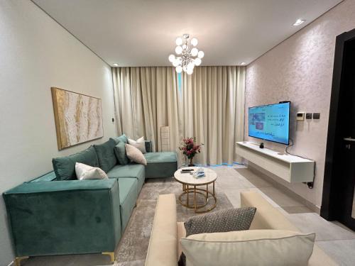 Luxury Romantic Sea View Apartment- Era View Tower
