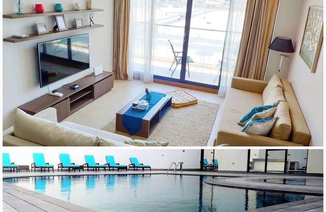 Luxury Seef Apt Directly Opposite the City Centre Mall