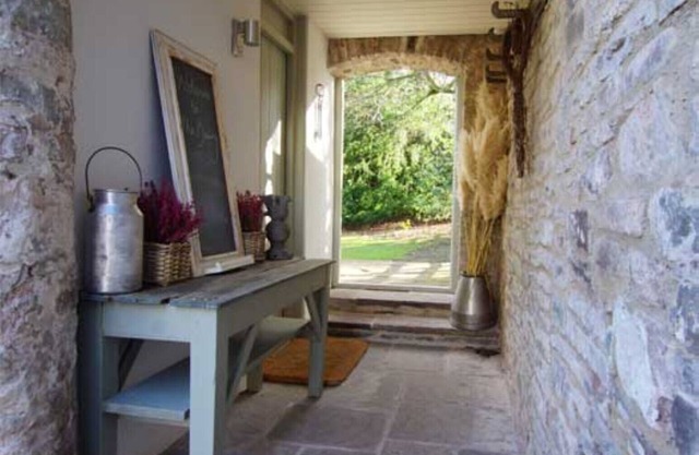 LUXURY SELF-CATERING COTTAGE. THE DAIRY
