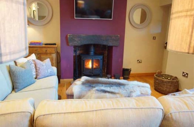 LUXURY SELF-CATERING COTTAGE. THE COTTAGE