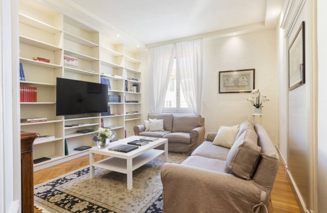 Luxury Signoria apartment in Florence by Mmega
