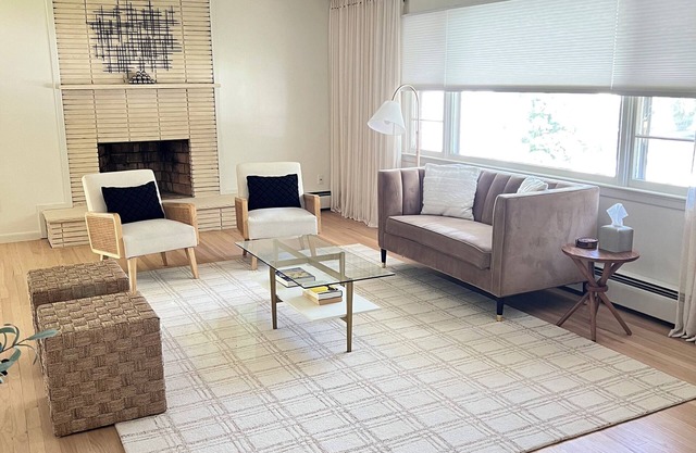 Luxury Single-Family Home – 3BR/2BA with Spacious Yard and Ample Parking