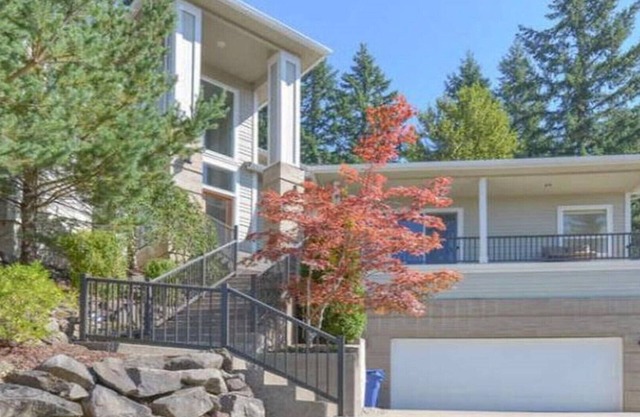 Luxury Smart System Enabled Home on the Hill with Beautiful View
