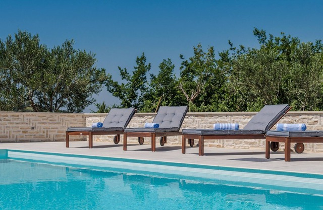 Luxury Split Villa | Villa Manda Korina | 3 Bedrooms | Private Pool | Perfect for Families
