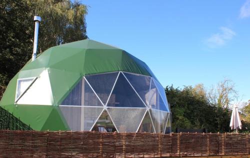 Luxury Star Gazing Dome 3 NEPTUNE with Cozy log burner