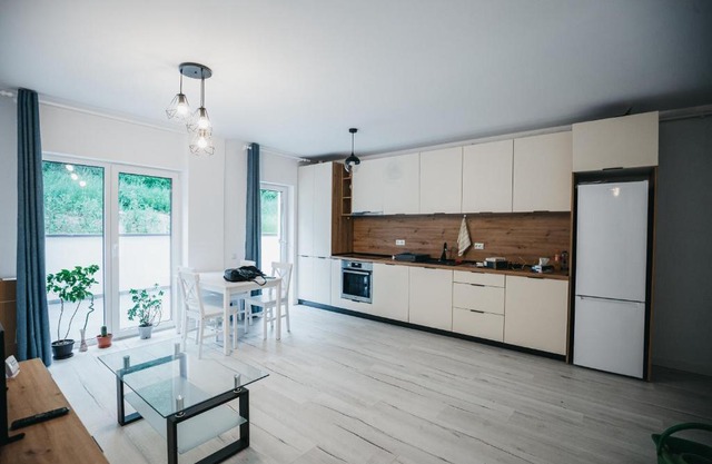 Luxury Stay - Forest Quiet Apartment