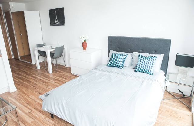 Luxury Studio Apatment In Media City/The Quays
