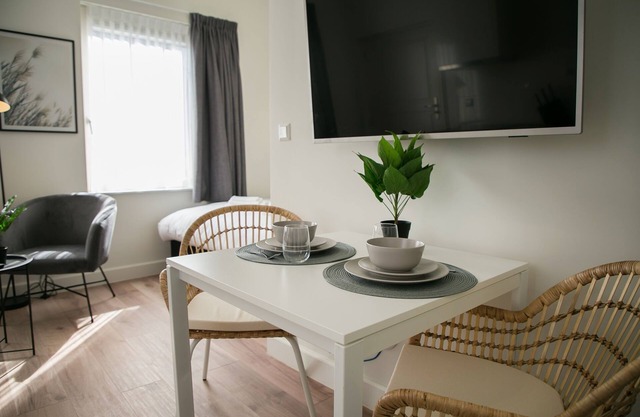 Luxury studio with king-size bed