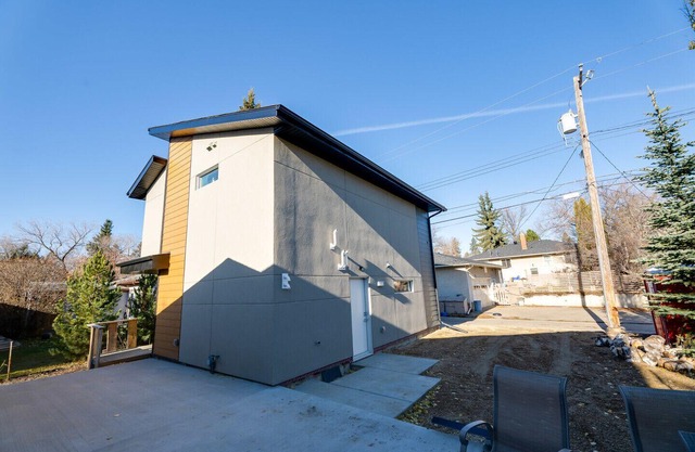 Luxury Suite near U of A, University Hospital, Stollery, Cross Cancer Hospital, Saville