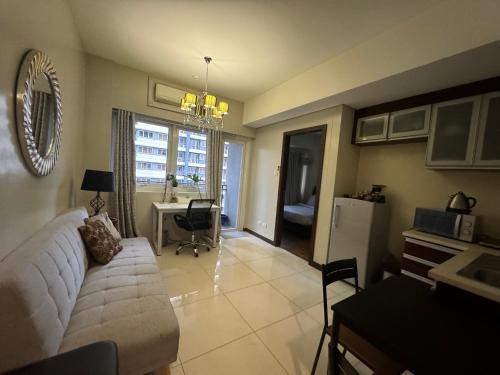 Luxury suite next to Shangrila and Westin Hotels