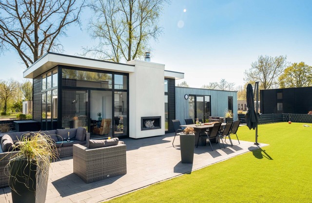 Luxury vacation home sea view Maximal Plus directly on Lake Veluwe