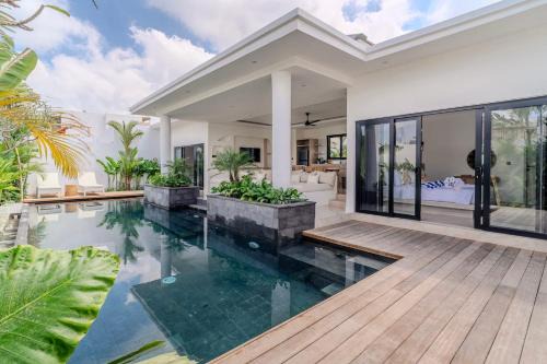 Luxury Villa 2br In Padonan Canggu