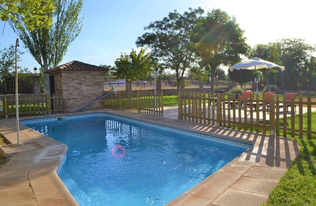 Luxury villa with private pool, barbecue, fireplace and 5 bedrooms