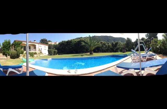 Luxury Villa with Large Pool and Gardens and Great Views near Girona, Barcelona