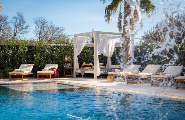 Luxury Villa Esperanza with Pool