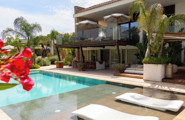 Luxury Villa Flora