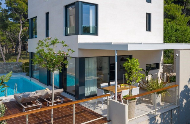 Luxury Villa Gama Prestige with Pool