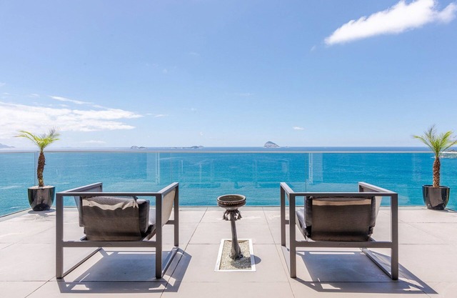 Luxury villa in Joá with beautiful view - Joa004