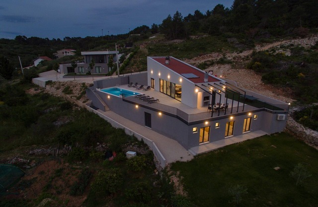 Luxury Villa near the sea