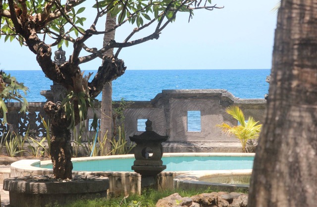 Luxury Villa On The Beach In Lovina Beach Bali