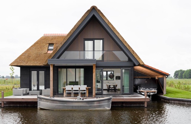 Luxury Villa on the Water