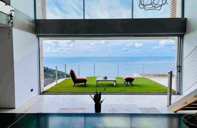 Luxury Villa Pano
