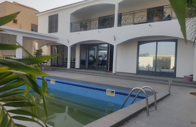 Luxury villa Swimming pool and garden at Ngaparou Saly Portudal La Somone Senegal