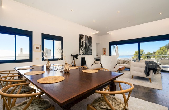 Luxury villa with amazing views in Altos de Los Monteros, Marbella