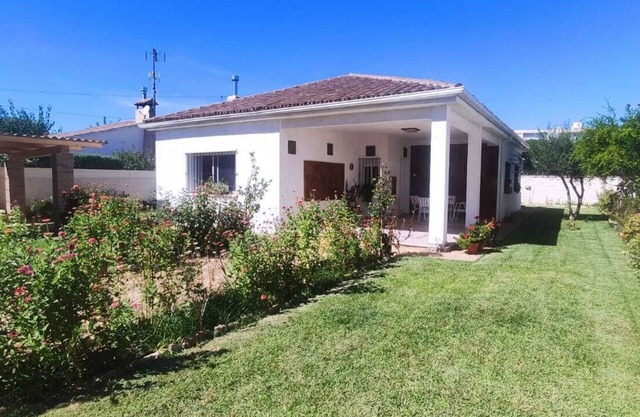Luxury villa with sea views in Torredembarra · VIL
