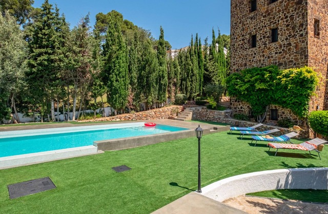 Luxury Villa with Private Pool, Gardens, and 7 Baths in Costa Brava for 12 Guests