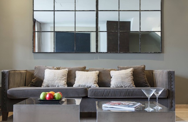 Luxury villa with pool 25km from Barcelona and 2km from the beach.