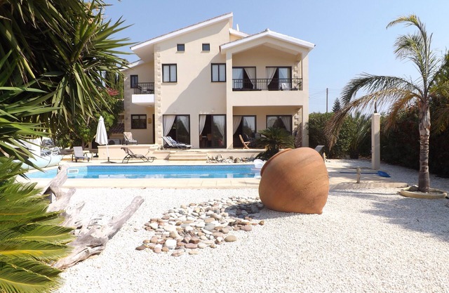 Luxury Villa With Private Heated Pool And Sea Views In Secret Valley/Venus Rock