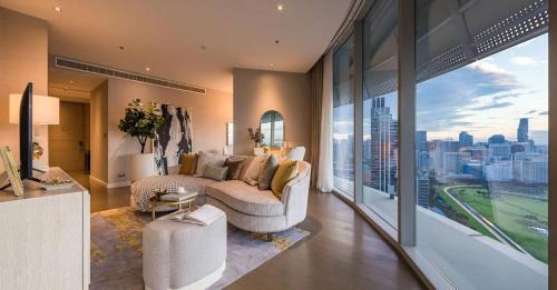 Luxury Waldorf Astoria Residences Large 85 SQM High Floor