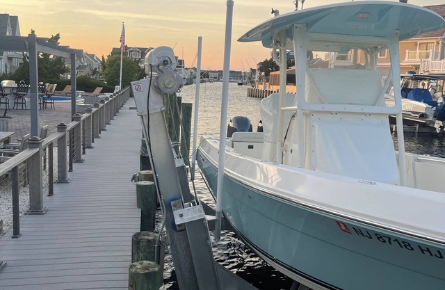 Luxury Waterfront 6 Bed 4 bath w Heated Pool, SUMMER SALE! BOOK SUMMER 2025 NOW!