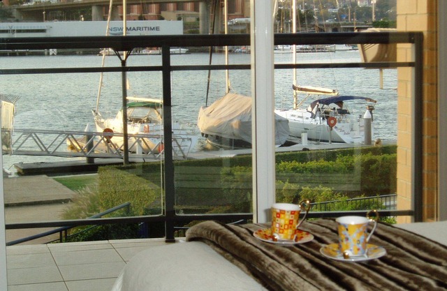 Luxury waterfront apartment on Blackwattle Bay in Sydney Harbour