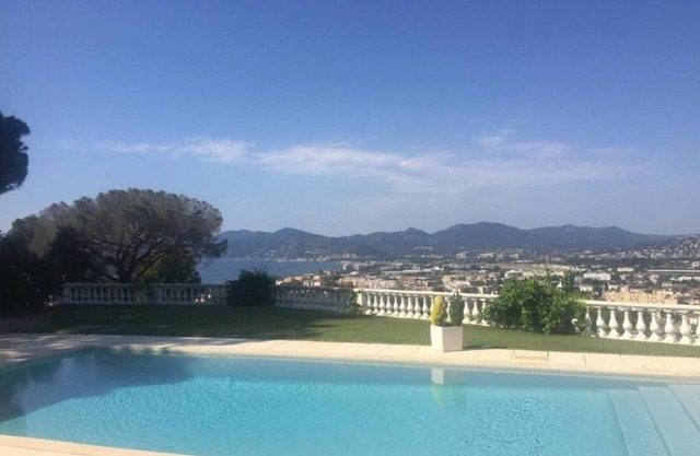 LUXURY WITH STUNNING MEDITERRANEAN & MOUNT VIEWS, MINUTES FROM CANNES' HEARTBEAT