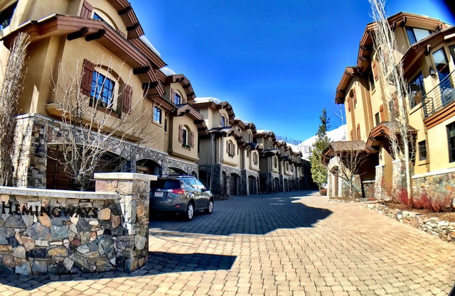 Luxury Year Round Ski in- Ski out Destination- at base of Warm Springs